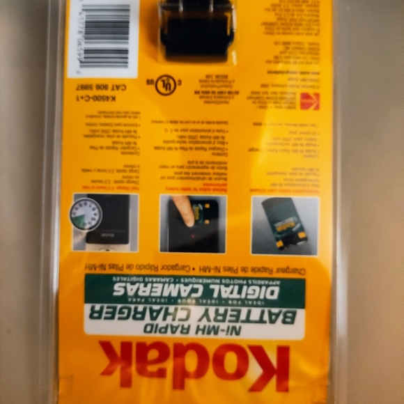 Kodak battery charger with batteries new‎ in box - Picture 2 of 2